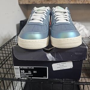 Nike Air Force 1 '01 LV8 Iridescent Fresh Mint